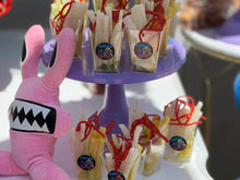 Cargar imagen en el visor de la galería, BackDrop - Rainbow Friends