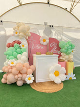 Cargar imagen en el visor de la galería, Backdrop Bautizo - Margaritas