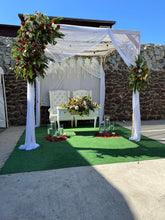 Cargar imagen en el visor de la galería, Mr & Mrs - Pergola