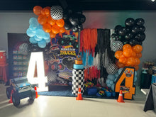 Cargar imagen en el visor de la galería, Paquete - Monster Trucks