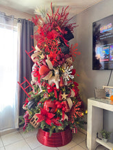 Cargar imagen en el visor de la galería, Arbolito Navideño en Renta – Estilo Farmhouse Merry Christmas
