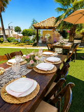 Cargar imagen en el visor de la galería, Renta de Mesas Rusticas con Sillas para Eventos al Aire Libre