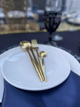 Cargar imagen en el visor de la galería, Mesa montada - Black