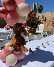 Cargar imagen en el visor de la galería, Centro de Mesa: Oso Colgante