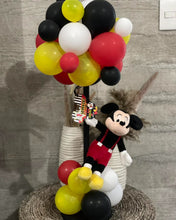 Cargar imagen en el visor de la galería, Centro de Mesa: Oso Colgante