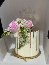 Cargar imagen en el visor de la galería, Mis XV Cake