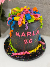 Cargar imagen en el visor de la galería, Splatter Colors Cake