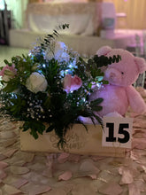 Cargar imagen en el visor de la galería, (1) Centro de Mesa - Mis XV
