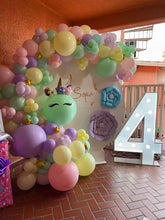 Cargar imagen en el visor de la galería, Unocornio - Decoración