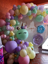 Cargar imagen en el visor de la galería, Unocornio - Decoración