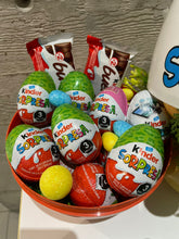 Cargar imagen en el visor de la galería, Mega Huevo - Kinder Sorpresa