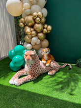 Cargar imagen en el visor de la galería, Backdrop Safari