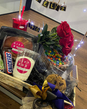 Cargar imagen en el visor de la galería, Desayuno KitKat - GiftBox