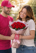 Cargar imagen en el visor de la galería, Ramo de 12 Rosas Rojas
