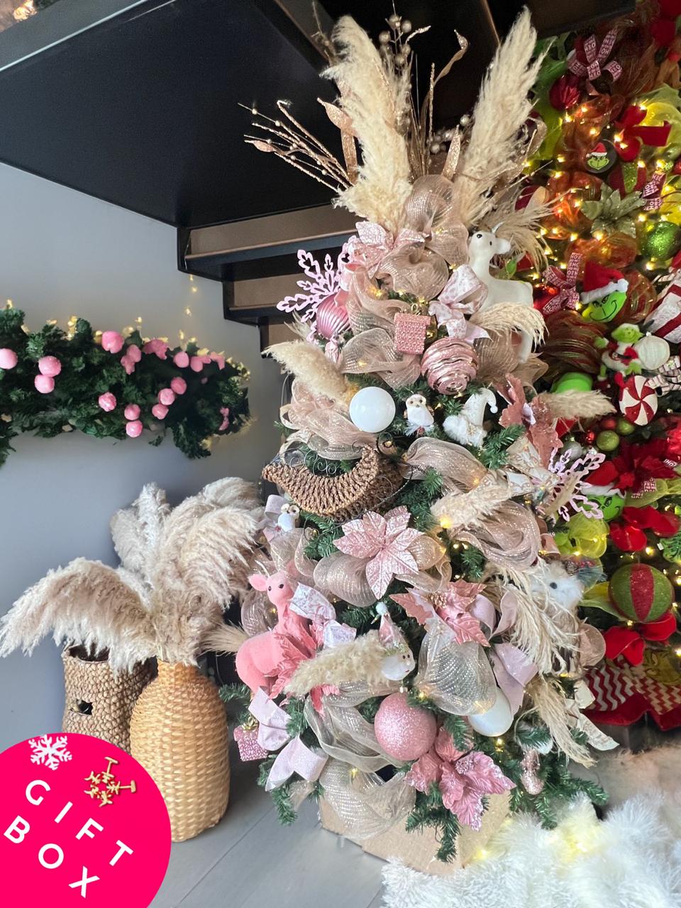 Arbol temático: “Navidad Boho Rosa”