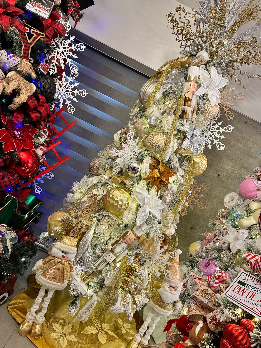 ✨ Tema: “Navidad Real Dorada”