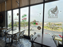 Cargar imagen en el visor de la galería, Decoracion Tematica Mundial 2026 para Restaurante — Grupo Lion Fish

