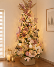 Cargar imagen en el visor de la galería, Arbolito Navideño en Renta – Estilo Rose Gold Forest Animals Enchanted
