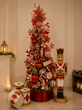 Cargar imagen en el visor de la galería, Arbolito Navideño en Renta – Estilo Candy Cane Lane con Cascanueces &amp; Drums

