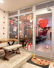 Cargar imagen en el visor de la galería, Decoracion Completa San Valentin para Restaurante — Sal Marina Poke Rosarito
