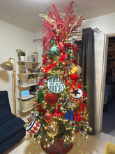 Cargar imagen en el visor de la galería, Arbolito Navideño en Renta – Estilo Merry &amp; Bright Circus
