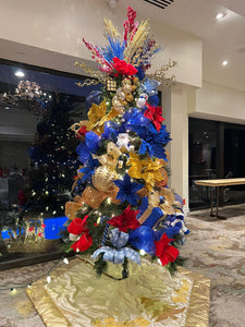 Arbol temático “Realeza Navideña”