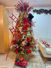 Cargar imagen en el visor de la galería, Arbolito Navideño en Renta – Estilo Red Truck Vintage
